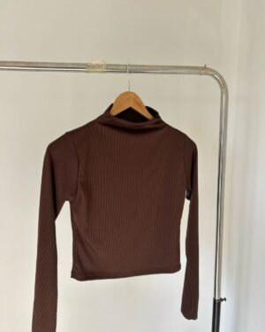 Polera Freddy chocolate