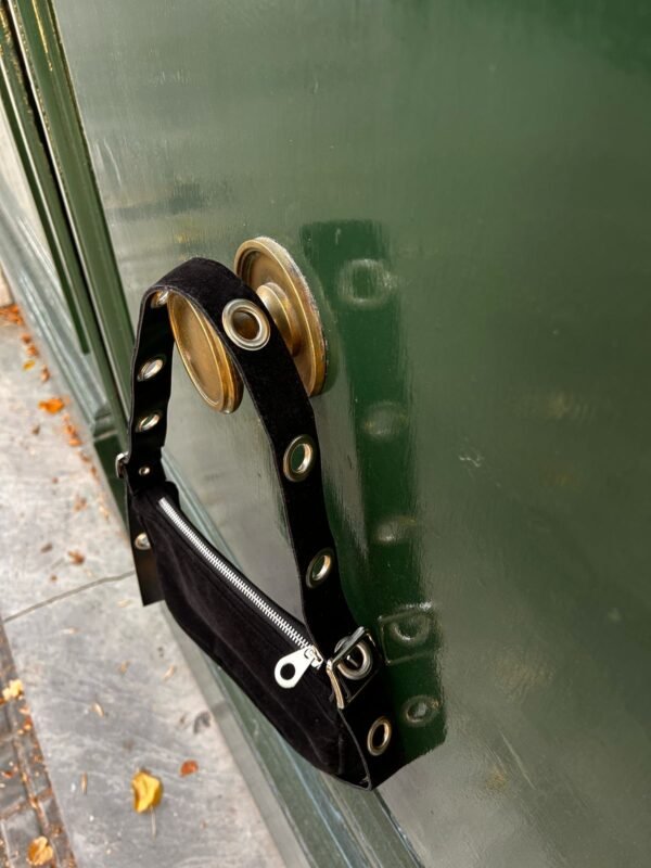 Cartera Karl gamuza negra